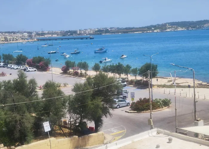 Ocean Breeze * Birżebbuġa