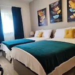 Ocean Breeze Apartament
