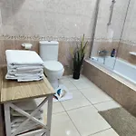 Ocean Breeze Apartament *