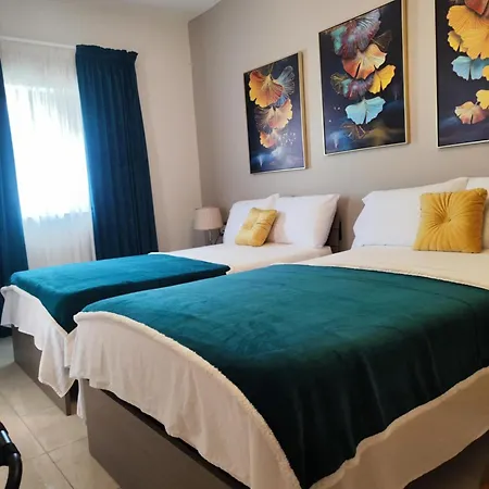 Ocean Breeze Apartment